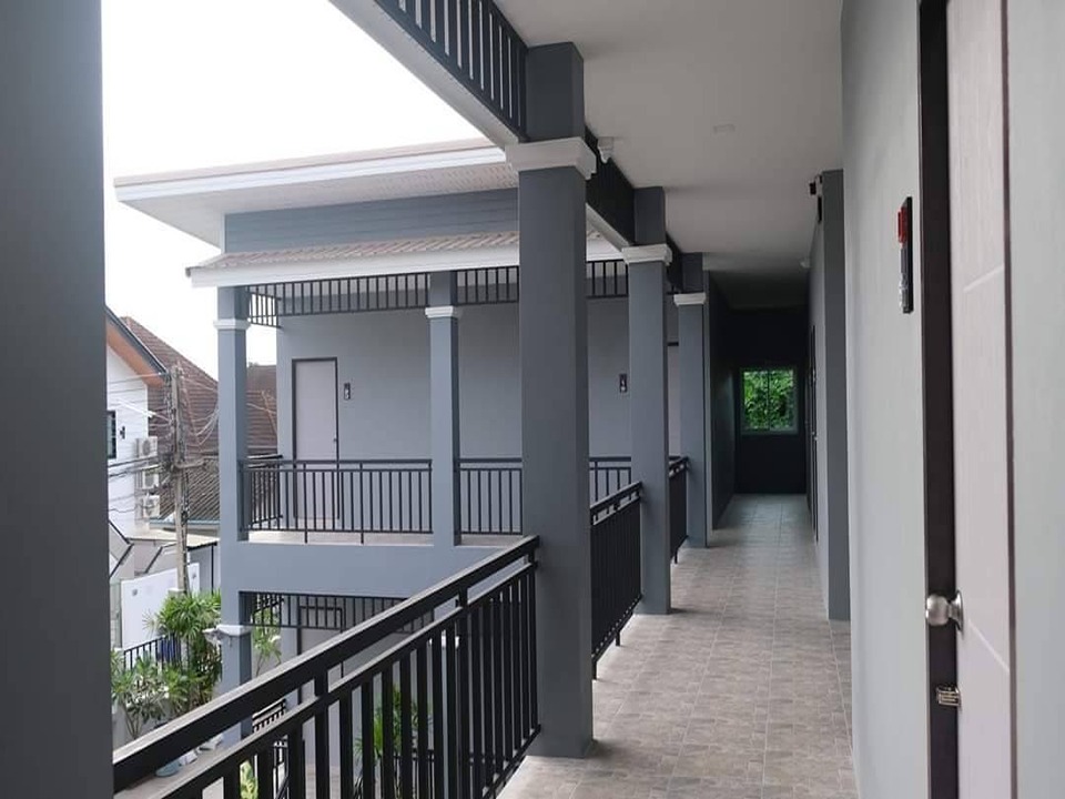 ทางเดินชั้น2หอพัก โล่ง โปร่ง สบาย